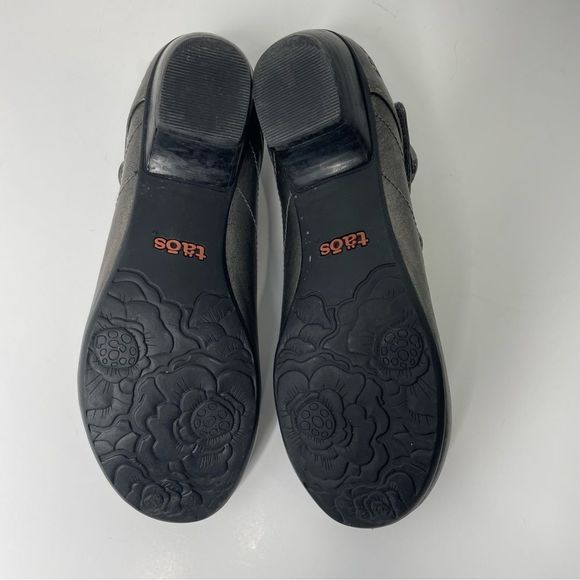 Stylish Dark Grey Metallic Mary Jane Shoes Taos 7M - Picture 9 of 10